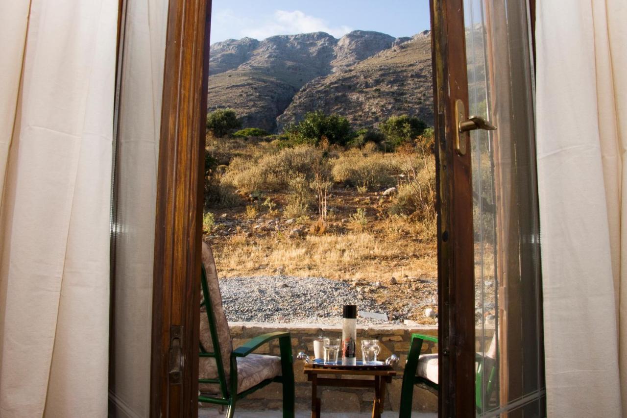 Villa Argyro Триопетра Екстериор снимка